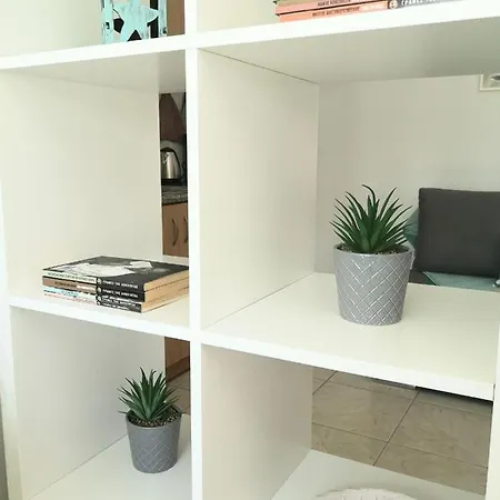 Apartment Mellow Studio In City Volos